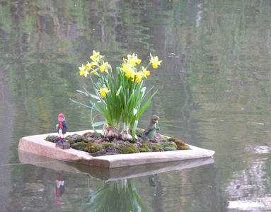 Schwimmende Insel Matthias Harnisch * Kunst und Natur